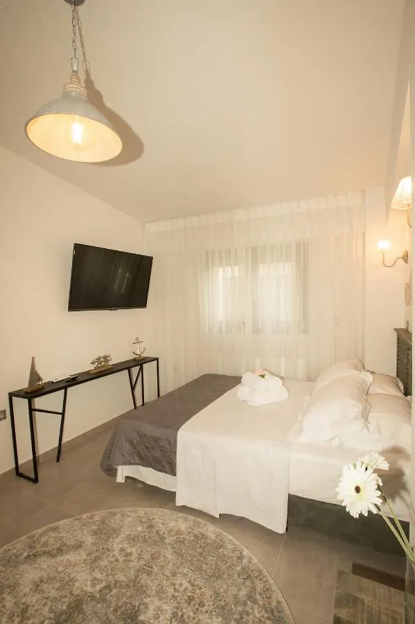 Dolphin Villa Peraia  0*, Peraia (Thessaloniki)
